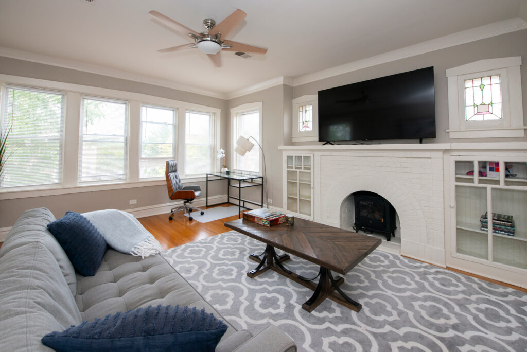 Chicago Apartment living room